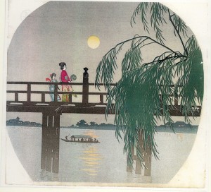 京都の、きれいどころの夕涼みの景でしょうか。柳に屋形船、月ものぼりました。（大正期〈？〉の団扇絵）
